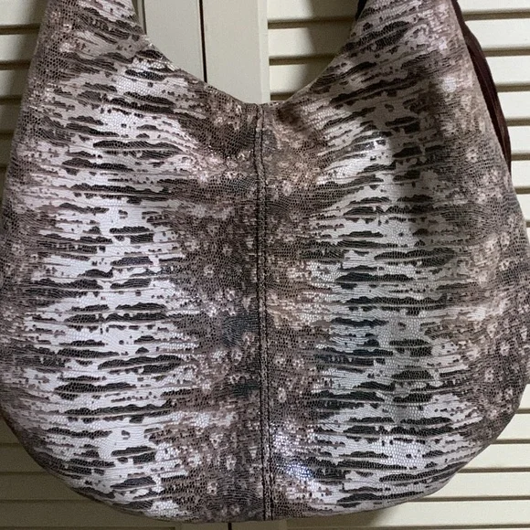 HOBO Gardner Hobo Bag - Picture 2 of 13